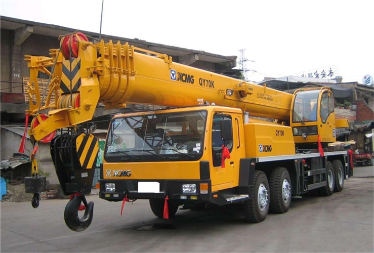 新乡县吊车出租选择重点